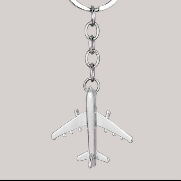 Airplane Charm Keychain Silver Plated Gift Plane Aircraft Fly Pilot Travel Toy - Picture 4 of 6